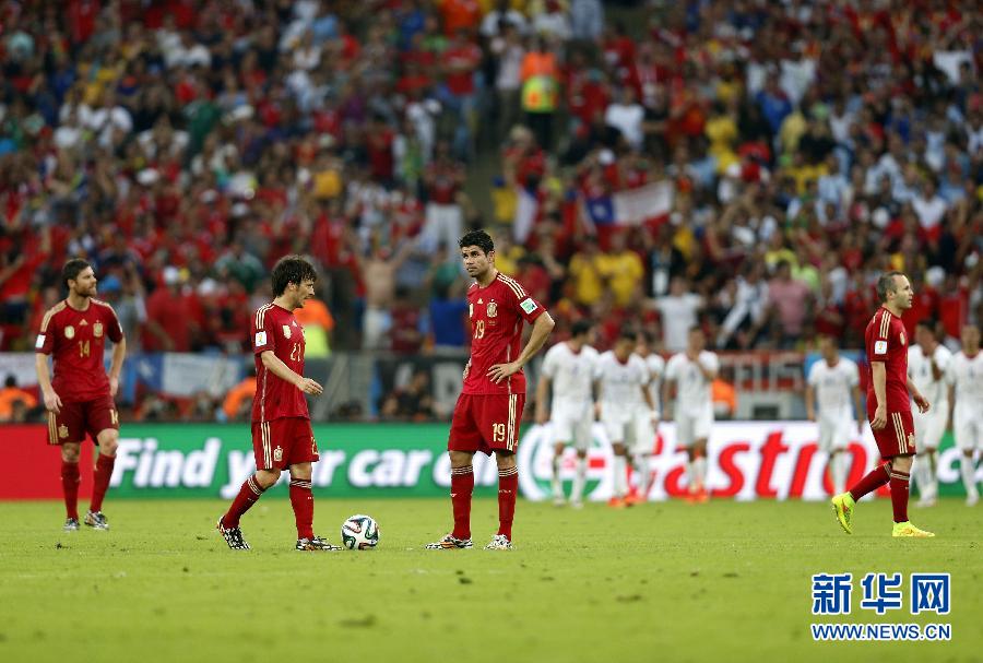 MUNDIAL 2014: Chile elimina a selección campeona con triunfo 2-0