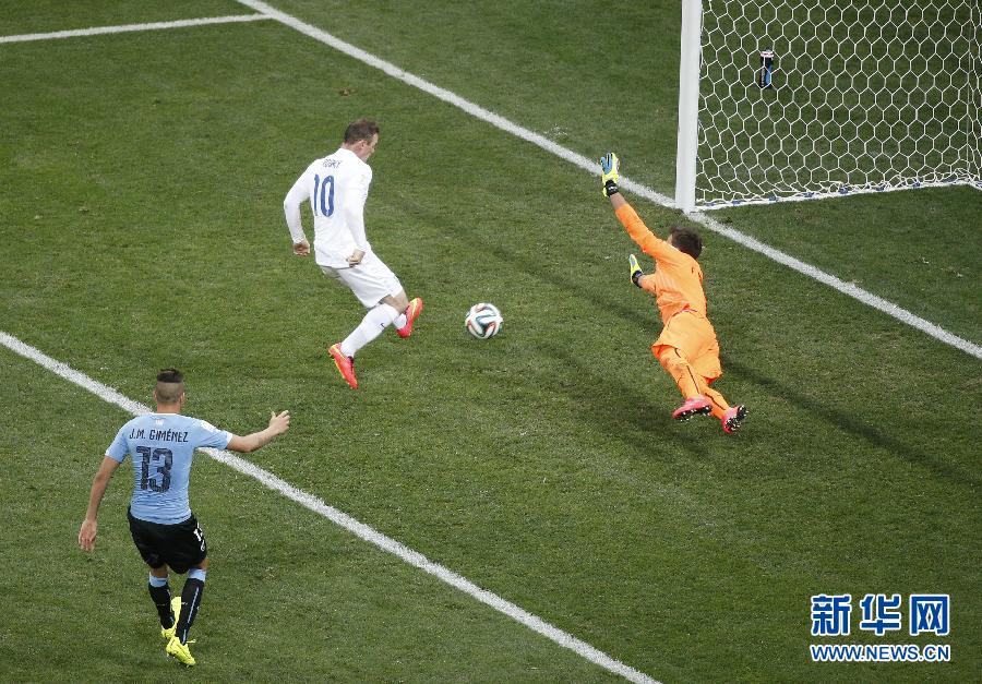 MUNDIAL 2014: Suárez regresa y ayuda a Uruguay a ganar 2-1 contra Inglaterra