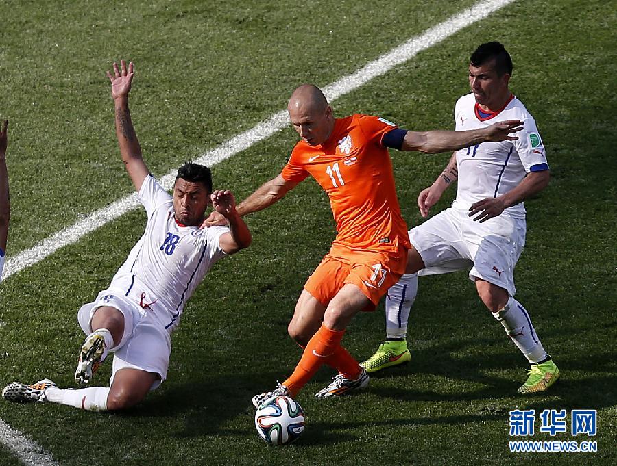 MUNDIAL 2014: Suplentes brillan en victoria 2-0 de Holanda contra Chile