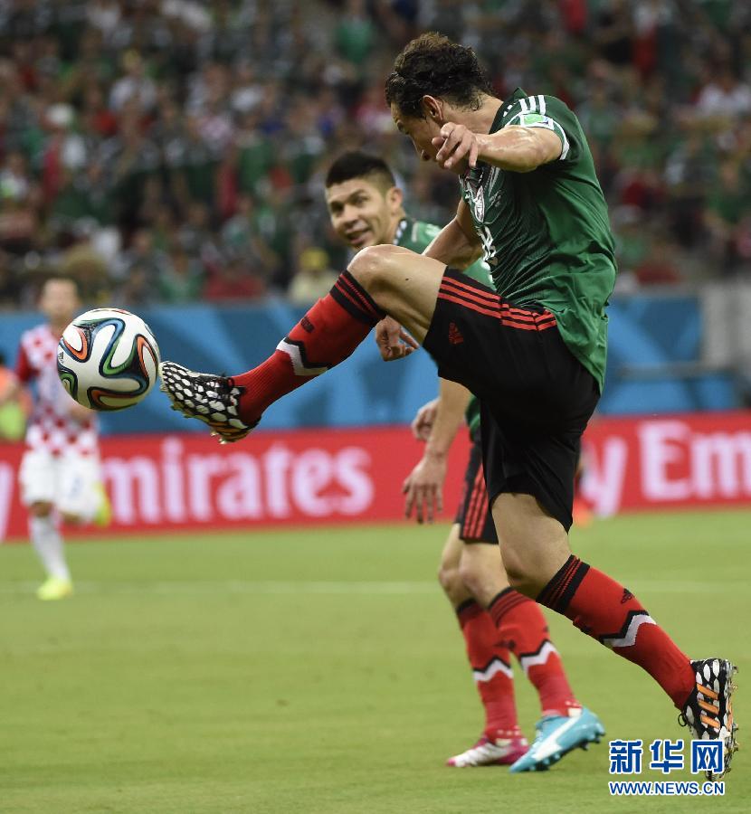 MUNDIAL 2014: México avanza con estallido tardío ante Croacia