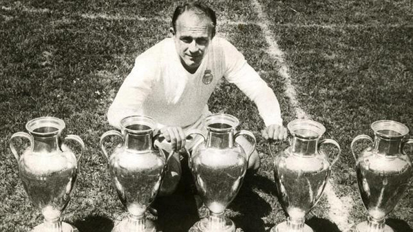 Muere Alfredo di Stefano, el primer grande del fútbol