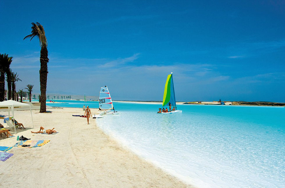 El proyecto de La Jolla de Asia en Chile de Crystal Lagoons, incluidos lagos y playas artificiales