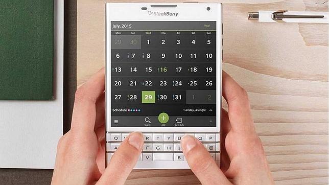 Blackberry lanza nuevo smartphone, el Passport