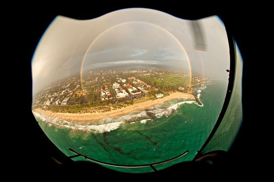 Arco iris circular sobre Australia