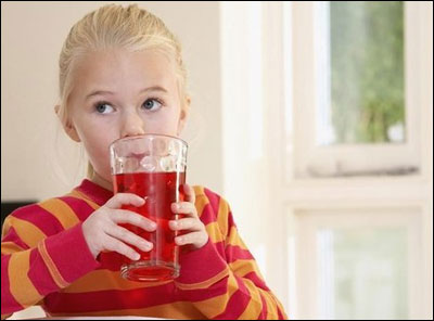 Algunos jugos para ni?os contienen más azúcar que la Coca Cola