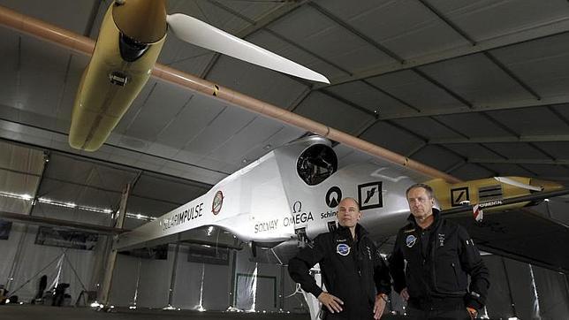 Primera vuelta al mundo en avión solar