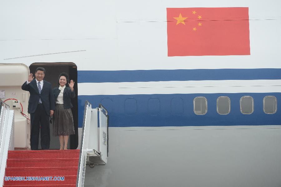 Presidente Xi llega a Macao para celebraciones del 15o aniversario de retorno de Macao a patria