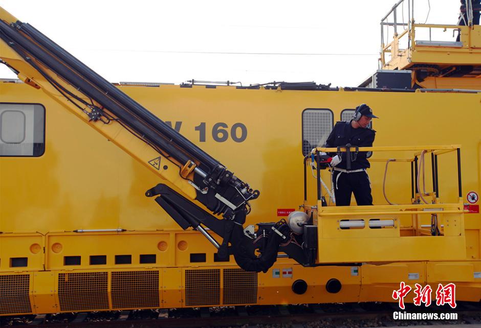 Primer tren bala ambulancia de China