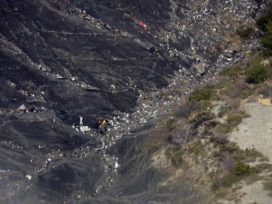 Encuentran los restos del avión de Germanwings siniestrado