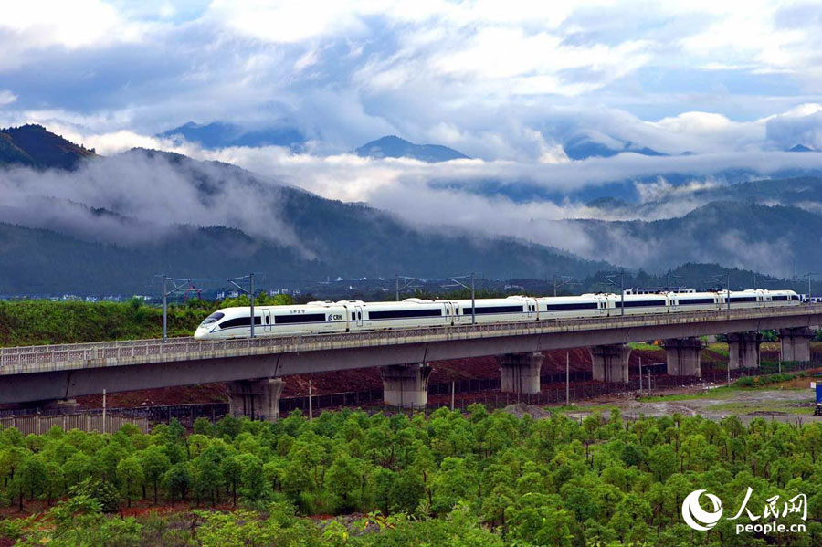 Imágenes espectaculares del trayecto de alta velocidad Hefei – Fuzhou