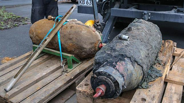 Hallan dos bombas de la Segunda Guerra Mundial que permanecían activas