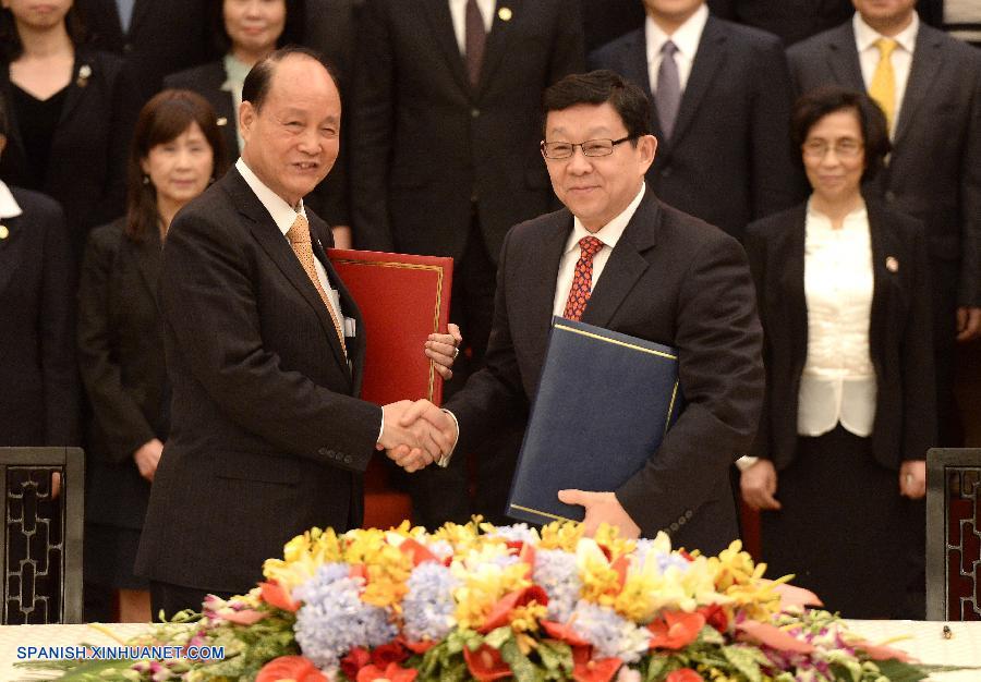 Parte continental de China y Taiwan firman acuerdos sobre seguridad de vuelos e impuestos