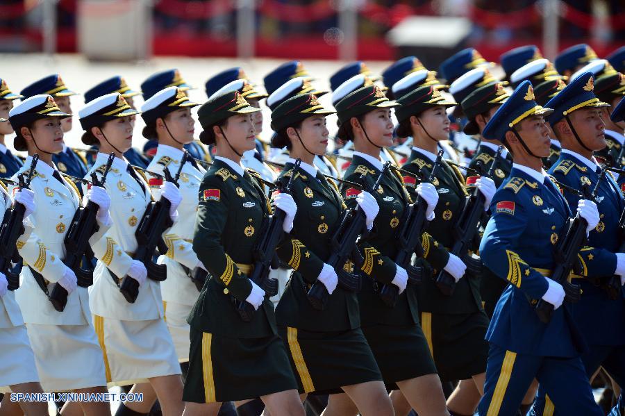 Tropas femeninas destacan en desfile del Día de la Victoria de China