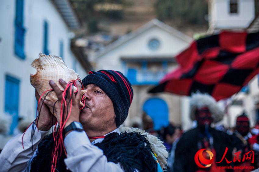 Se expone en Pekín “Los hijos de la Monta?a Sagrada”, premio Humanity Photo Award 2015