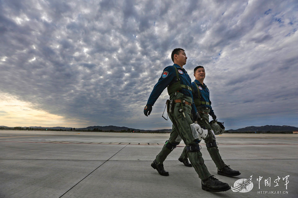 Entrenamiento de reabastecimiento en el aire en China