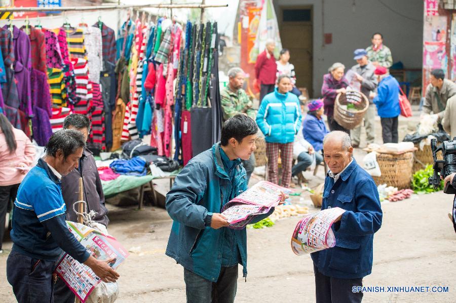 Aldeanos chinos ya compran y ventan en línea