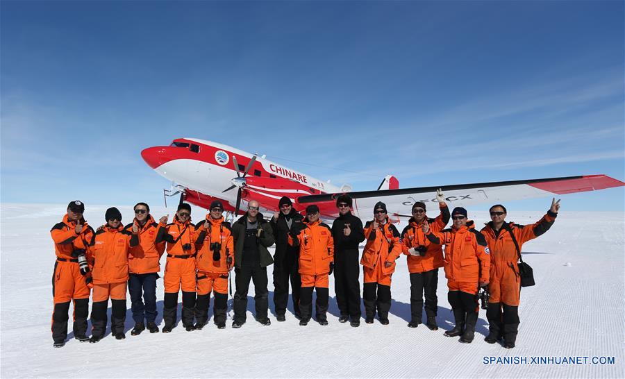 Prueban con éxito la primera aeronave polar china