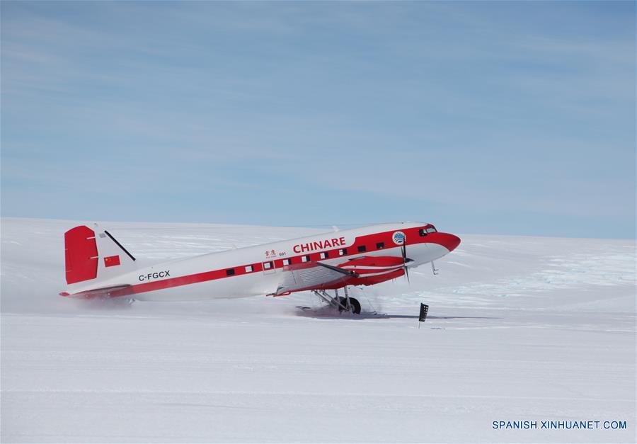 Prueban con éxito la primera aeronave polar china