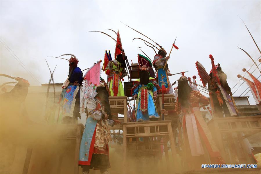 Opera folklórica en Guizhou