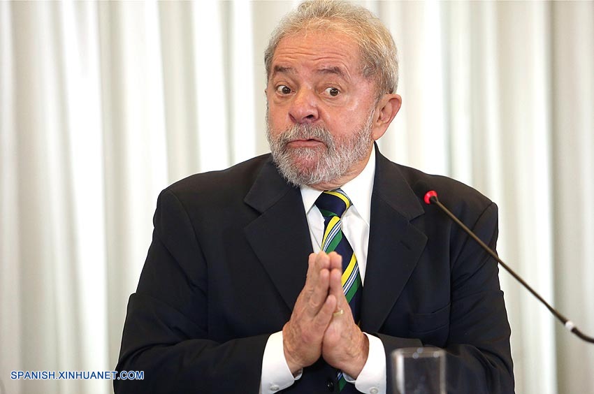 Lula acusa a medios brasile?os de buscar un "clima" similar al golpe fallido contra Hugo Chávez