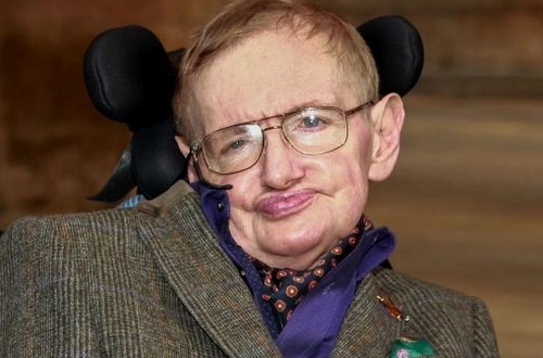 Stephen Hawking desea éxito de los estudiantes chinos en el gaokao