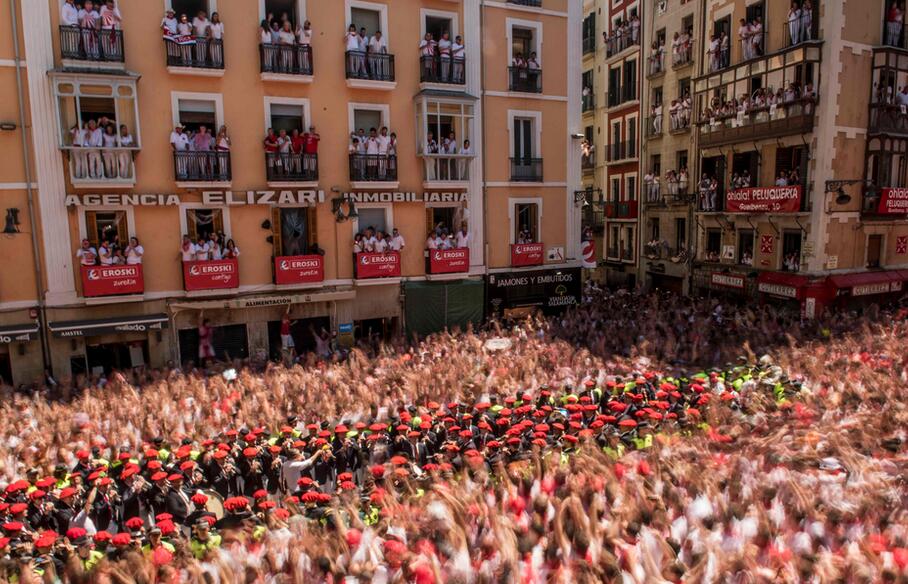 Comienza la fiesta de San Fermím 2016 con un multitudinario chupinazo  2