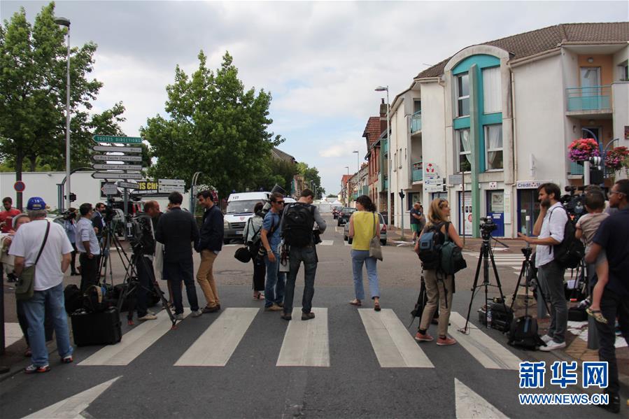 "Neutralizados" dos secuestradores en norte de Francia tras matar a un rehén