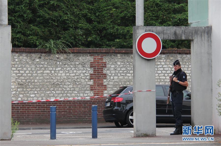 "Neutralizados" dos secuestradores en norte de Francia tras matar a un rehén