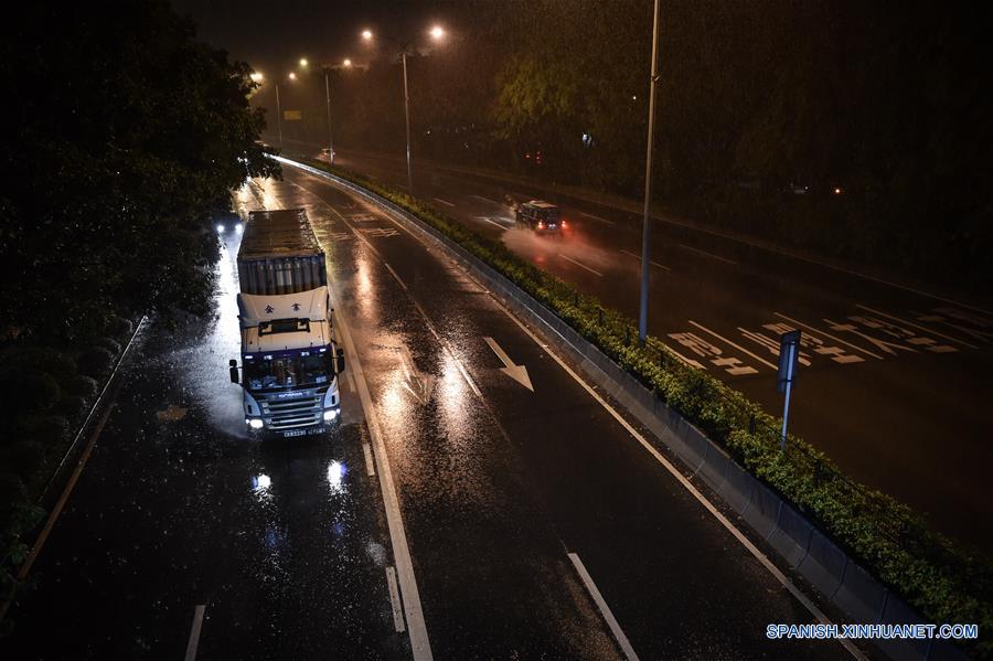 Tifón Nida toca tierra en provincia meridional china de Guangdong