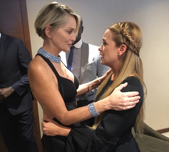 Sharon Stone alza su voz por la libertad del venezolano Leopoldo López