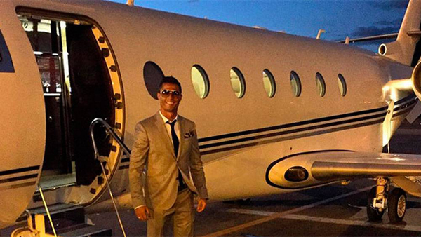 El avión de Cristiano Ronaldo se accidenta en Espa?a