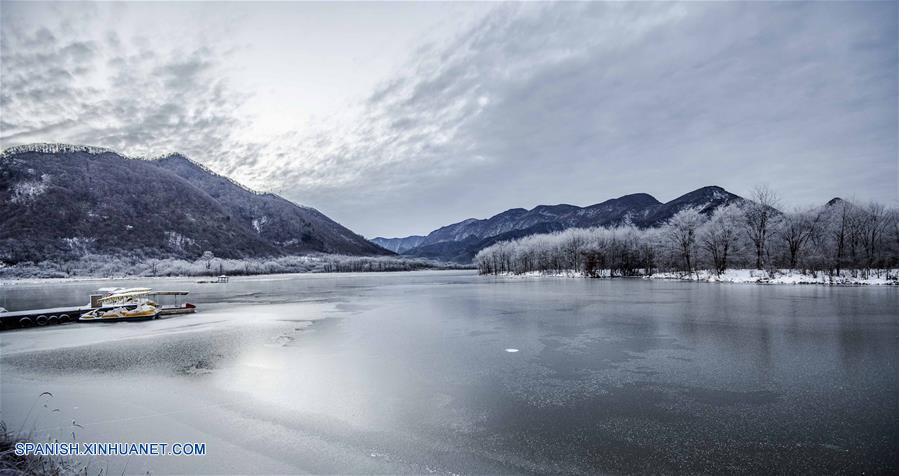 Hubei: Paisaje del parque nacional del humedal del Lago Dajiu en Shennongjia