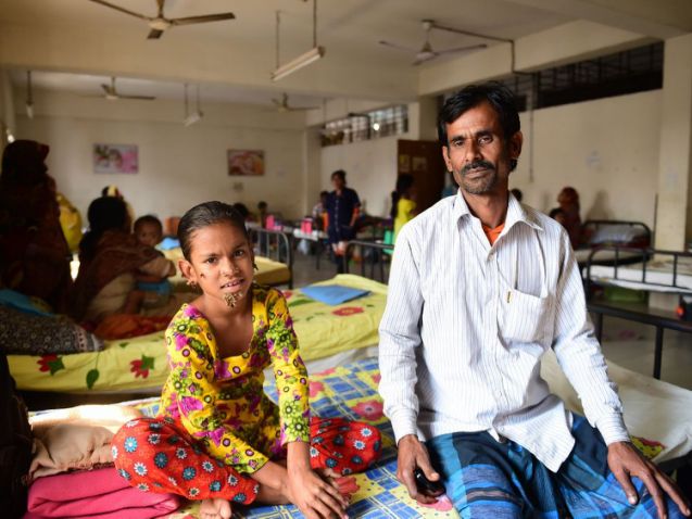 Diagnostican en Bangladesh a la primera “mujer árbol”