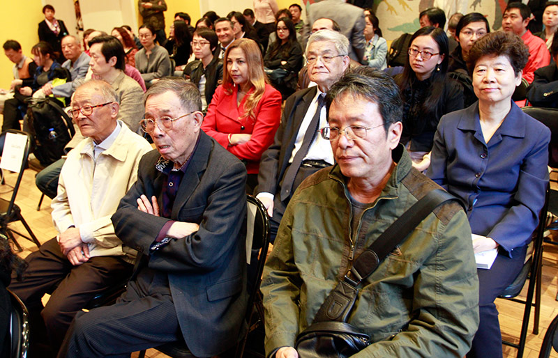 Presentan en Beijing “La Visión de los Vencidos” del historiador mexicano Miguel León-Portilla, primera edición en idioma chino. (Foto: YAC)