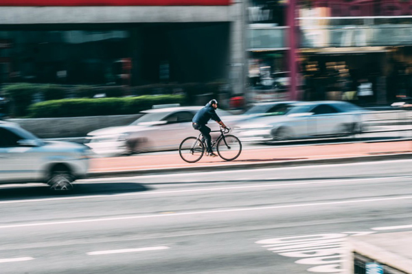 Empresa china OFO y un dise?ador holandés crean bicicletas que limpian el aire