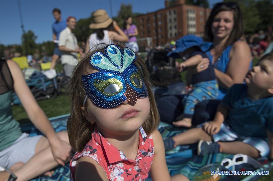 Eclipse solar total recorre EEUU de costa a costa