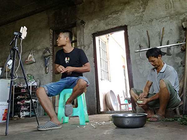 Agricultor de Sichuan se hace rico transmitiendo en vivo su vida en aldea