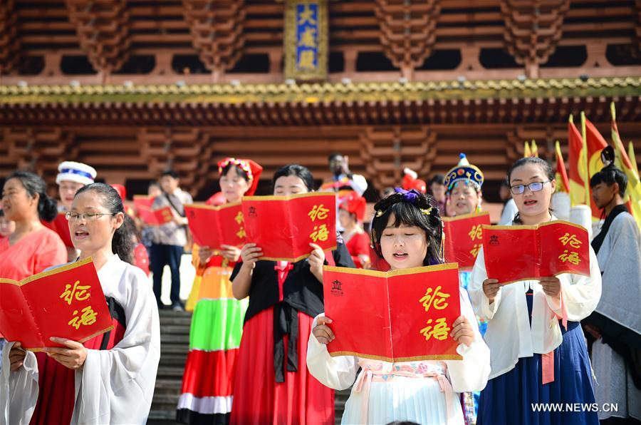 Celebran ceremonias en China por el 568 aniversario del natalicio de Confucio