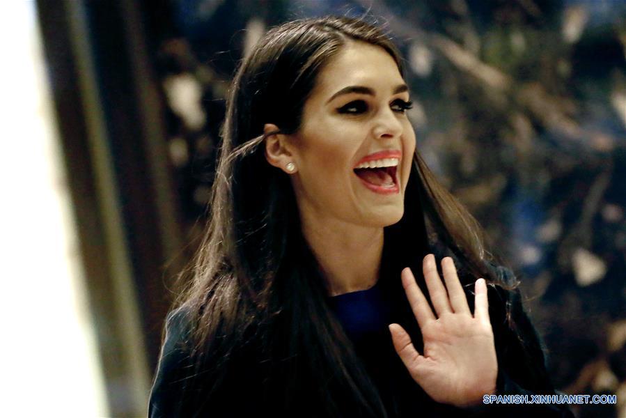 Directora de Comunicaciones de Casa Blanca Hope Hicks presenta renuncia