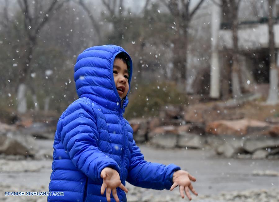 Nieve interrumpe período de sequía más prolongado de Beijing en décadas