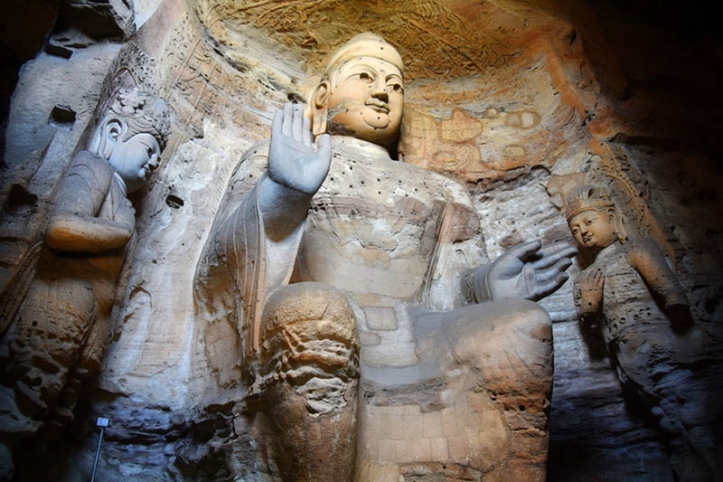 Réplicas de tama?o natural de las estatuas budistas que se encuentran en las grutas de Yungang, provincia de Shanxi. [Foto: Zhang Xingjian]