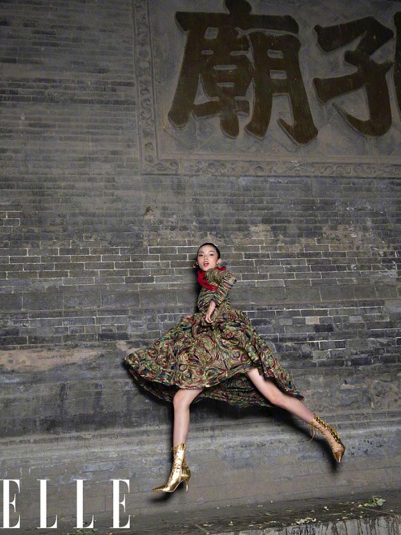 La supermodelo Ju Xiaowen es portada de una revista de moda