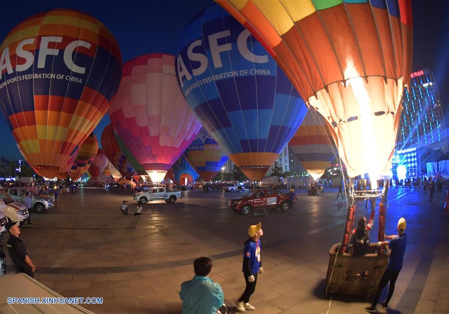 Festival de globos aerostáticos en Xiangyang, Hubei