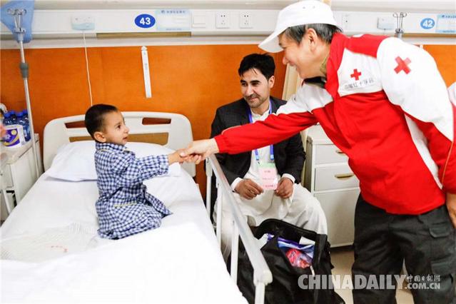 La Sociedad de la Cruz Roja de China (SCRC) ha ayudado a un total de 100 ni?os afganos a recuperarse gradualmente y aliviarlos de las cargas médicas.