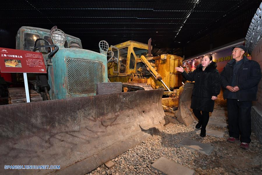 Taiyuan: Cerca de 400 vehículos y bicicletas antiguas son exhibidas en museo