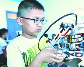 El aprendizaje de programación y lenguaje de máquina se pone de moda entre la juventud china: ?útil o inútil?