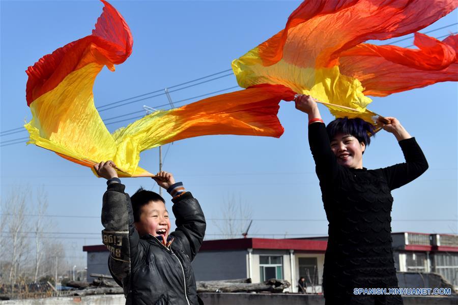 Voluntarios proporcionan apoyo a ni?os pobres y huérfanos en Shandong