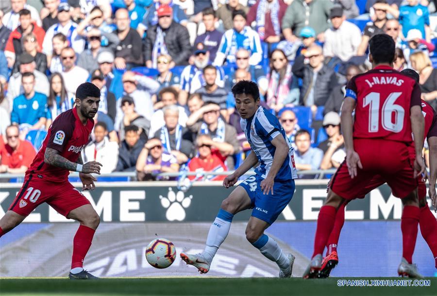 Wu Lei compite en partido de La Liga espa?ola