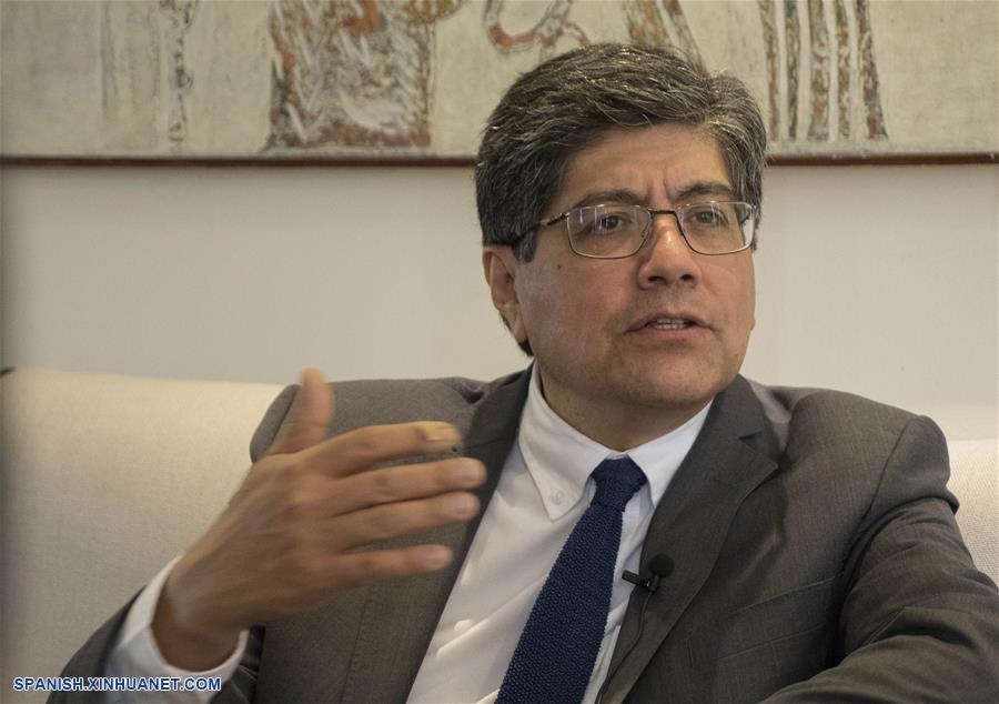 ENTREVISTA: Canciller de Ecuador destaca contribución de China al desarrollo del mundo