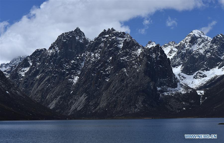 Monte Nianbaoyuze: majestuosidad y pureza de Qinghai